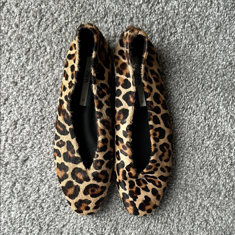 Leopard Slip-On Flats with Animal Print Zara Size 7